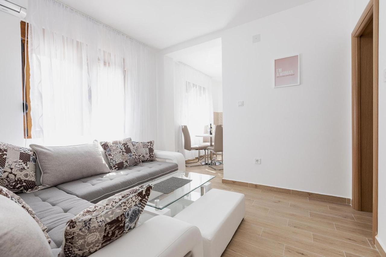 Muo Sea Front Apartments Kotor Exterior photo